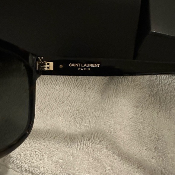Authentic NEW YSL Sunglasses - Picture 7 of 12